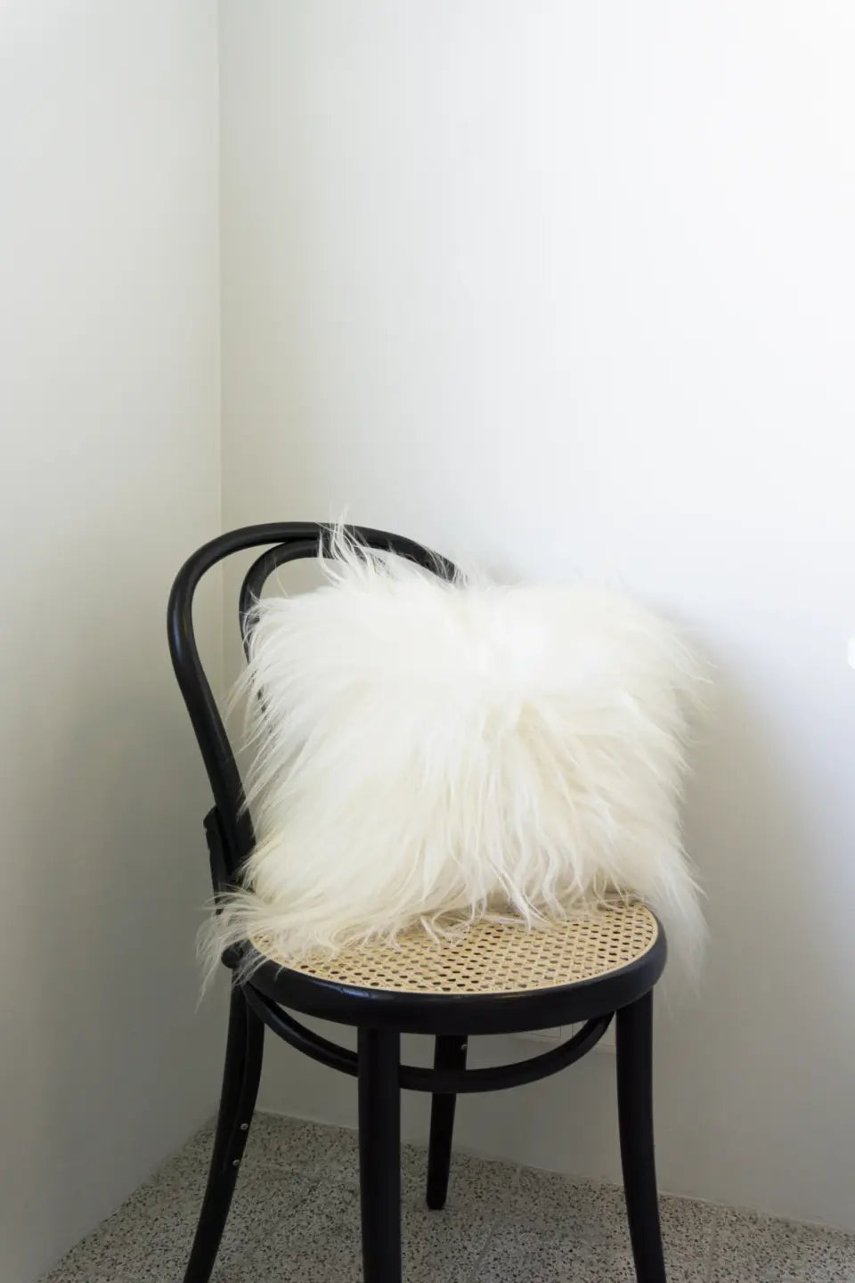 Feldur DVALI Long-Haired Small Cushion