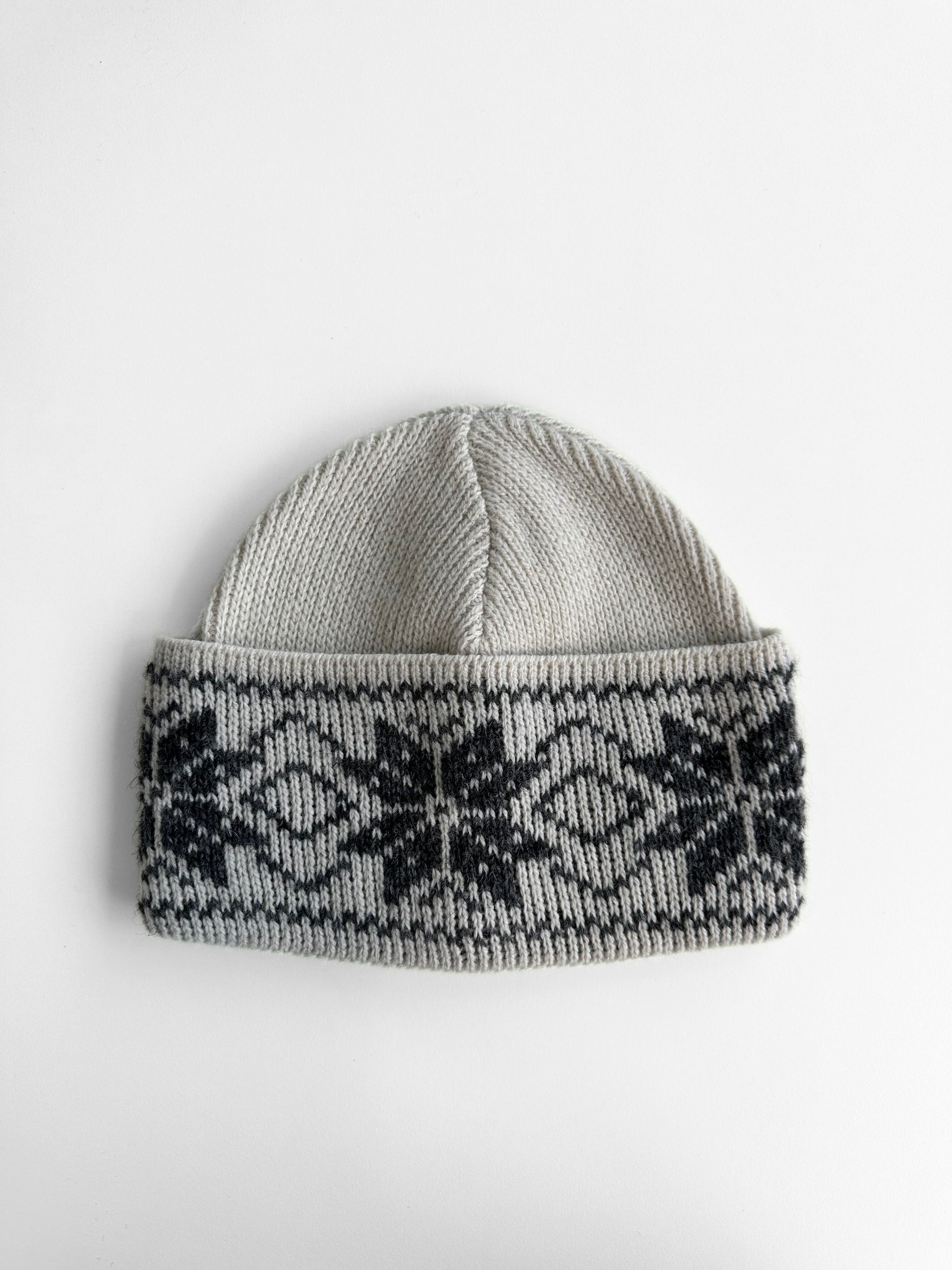 Varma 8 Petal Rose Hat