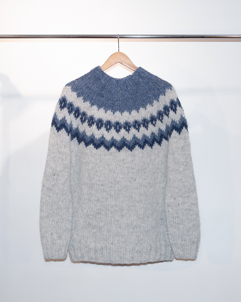 Rammagerðin Handprjónuð Lopapeysa peysa