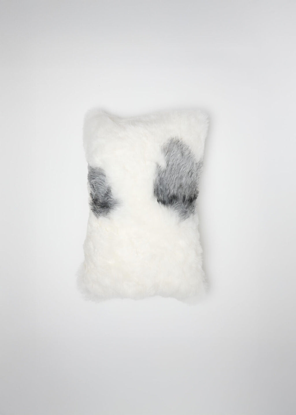 Feldur DVALI Short-Haired Long Cusion