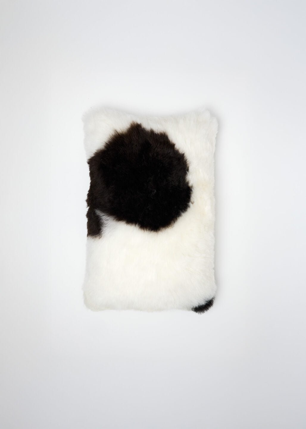 Feldur DVALI Short-Haired Long Cusion