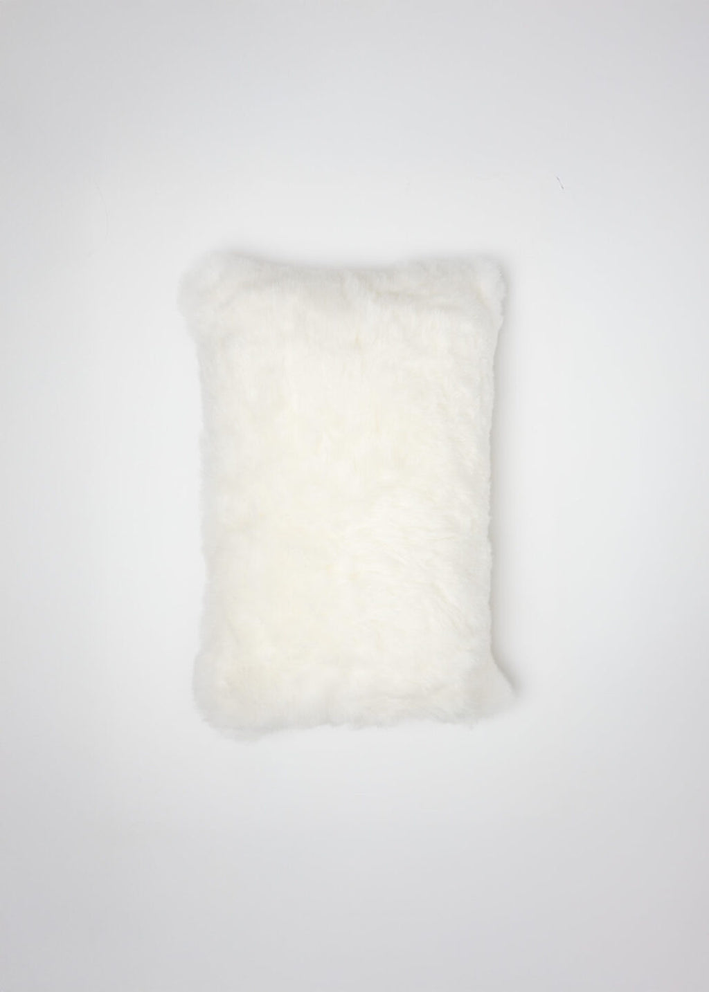 Feldur DVALI Short-Haired Long Cusion