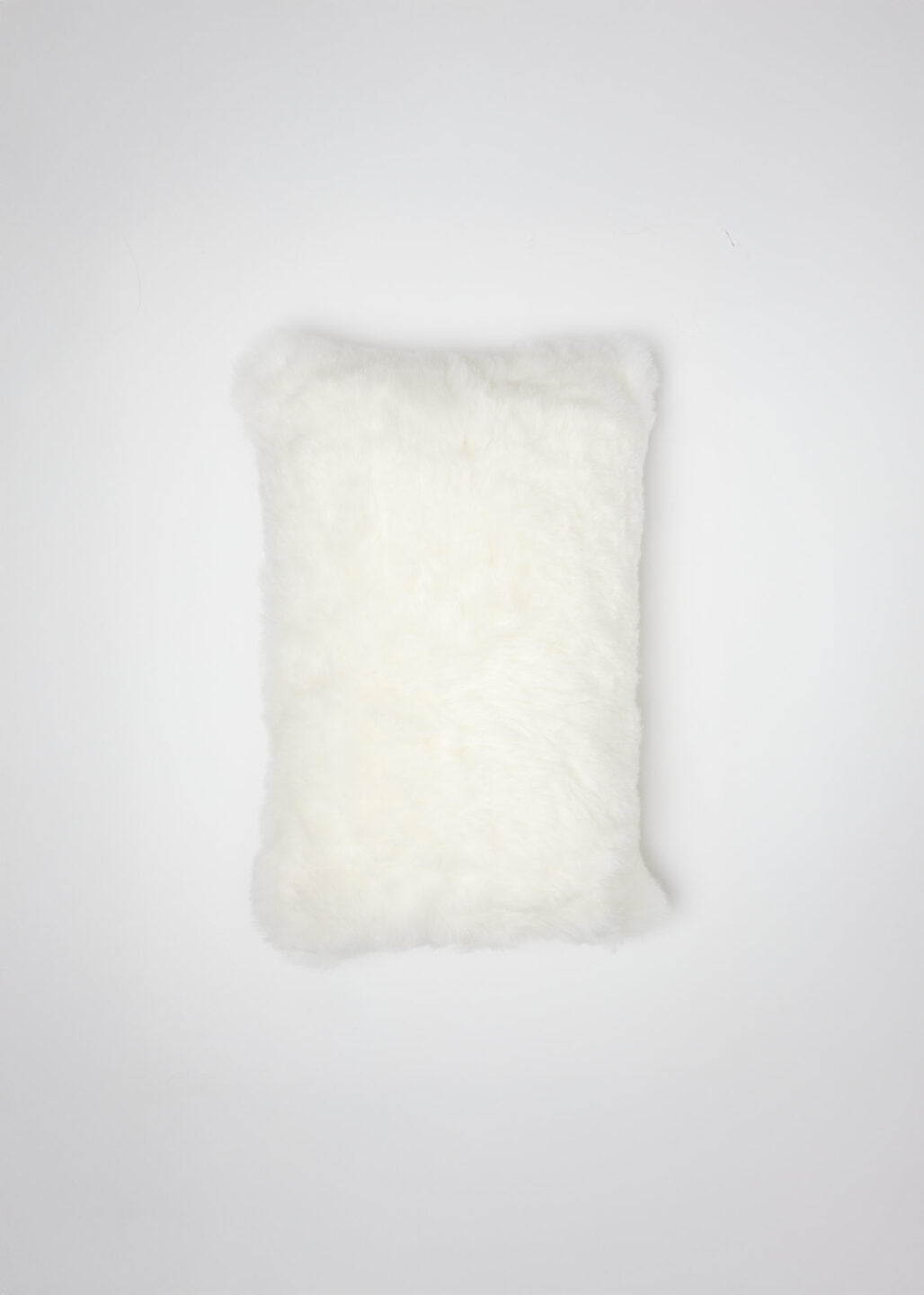 Feldur DVALI Short-Haired Long Cusion