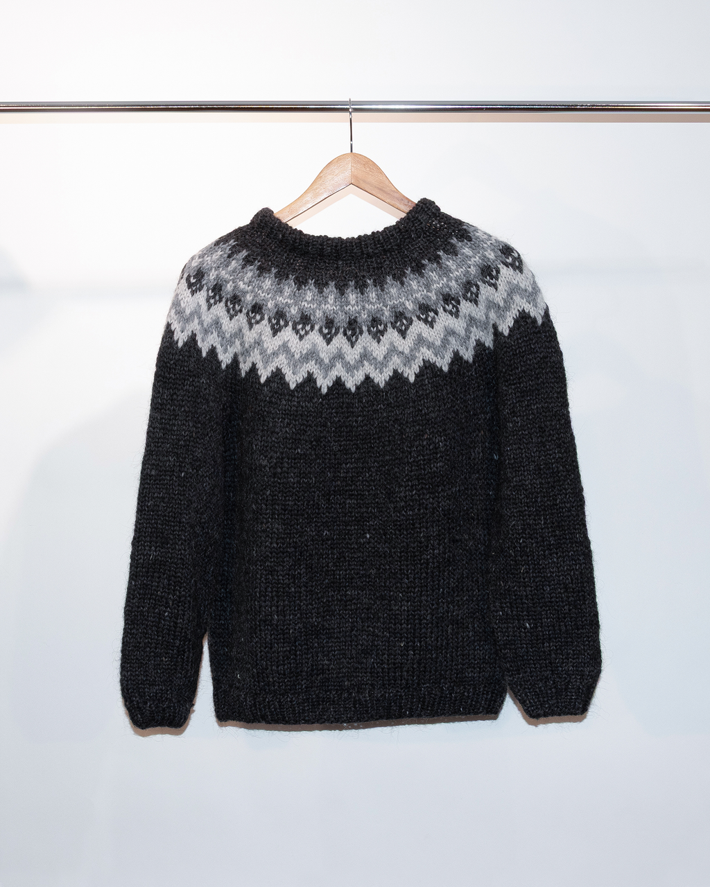 Rammagerðin Handprjónuð Lopapeysa peysa