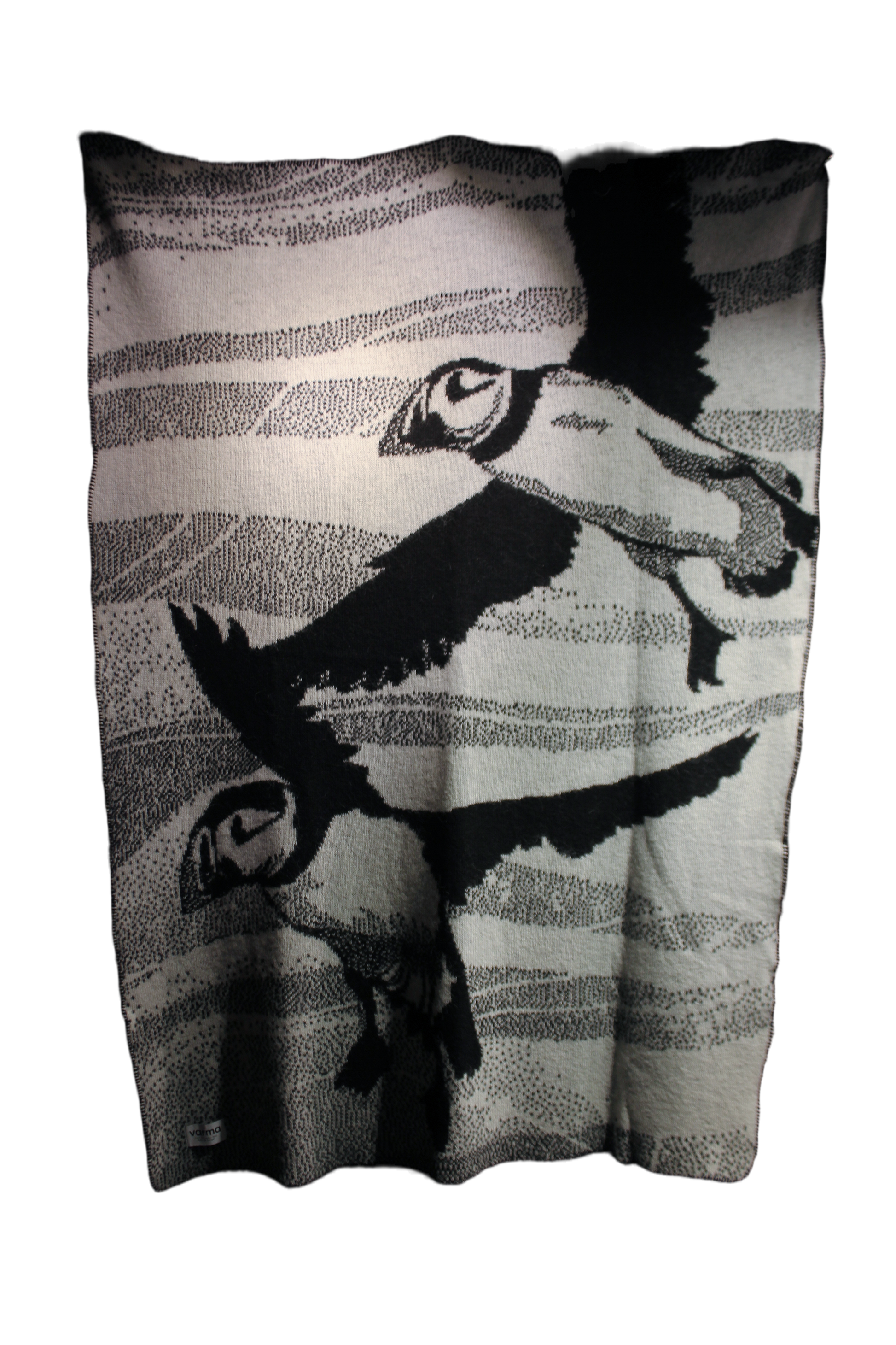 Varma Puffin Blanket