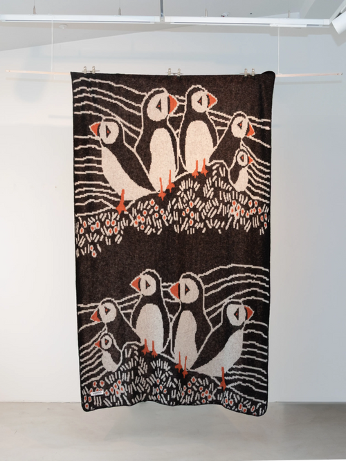 Varma Puffin Blanket Rammagerðin