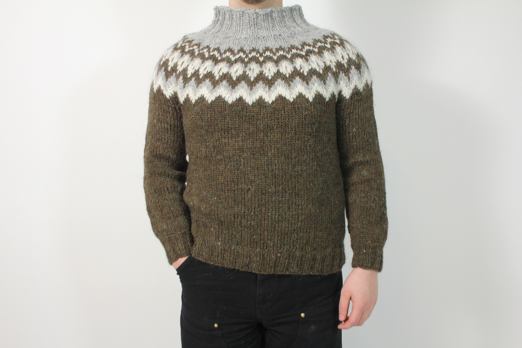 Rammagerðin Handprjónuð Lopapeysa peysa