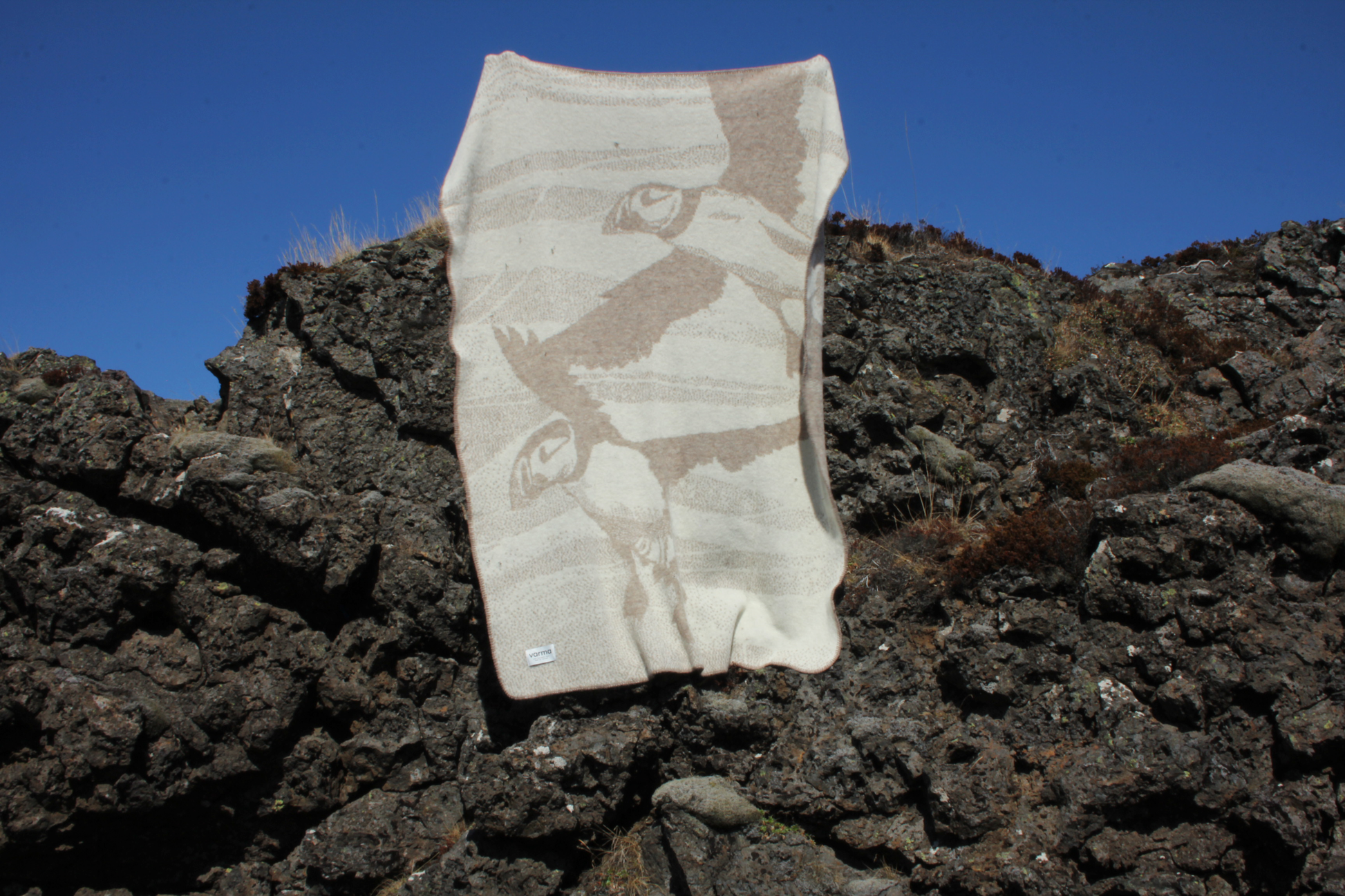 Varma Puffin Double Sided Blanket