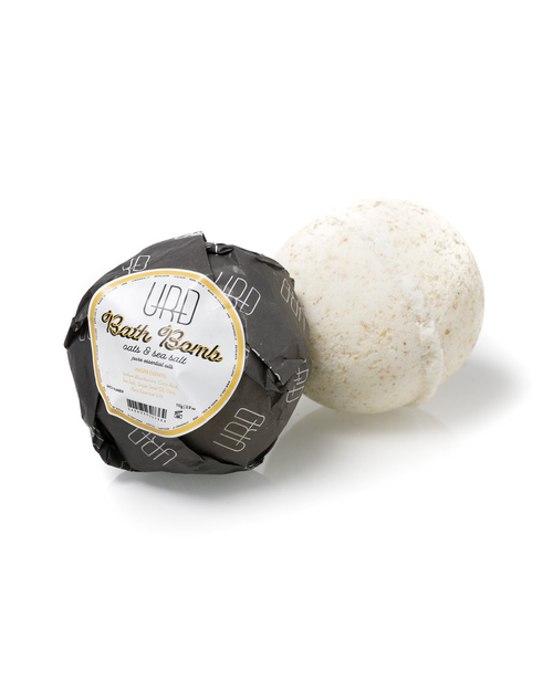 Urð Oat Bath Bomb