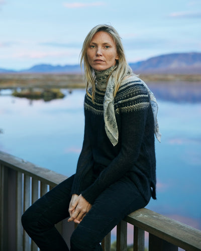 Farmers Market Skriðuból Scarf